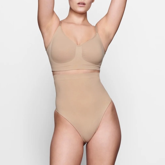 NEW SKIMS Seamless Sculpt High-Waisted Thong Clay Size XS - Picture 2 of 8